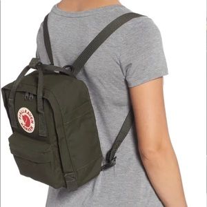 FJÄLLRÄVEN Mini Kånken Backpack